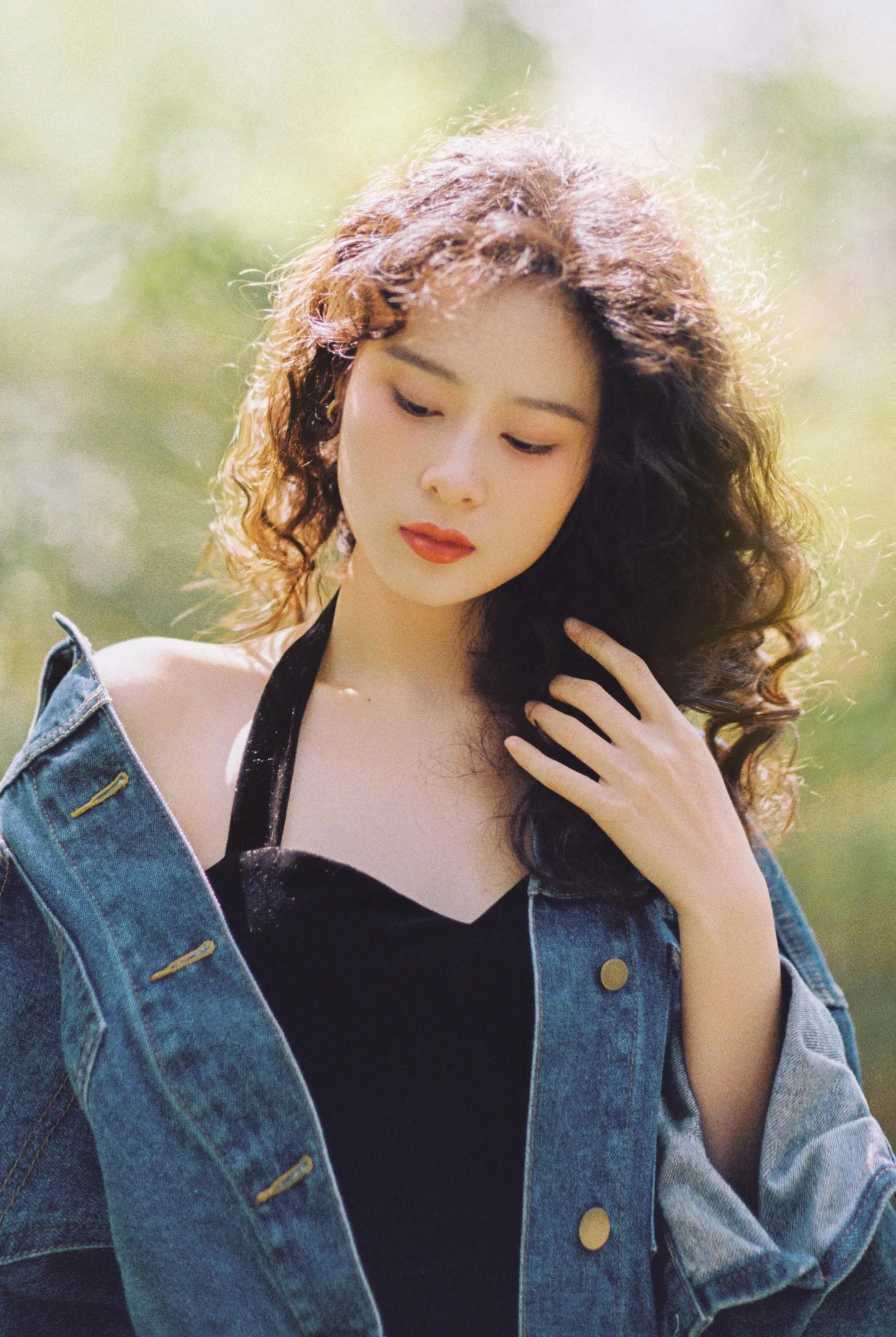 [艺图语] 2022.05.17 港风胶片 sisi [24P]插图3